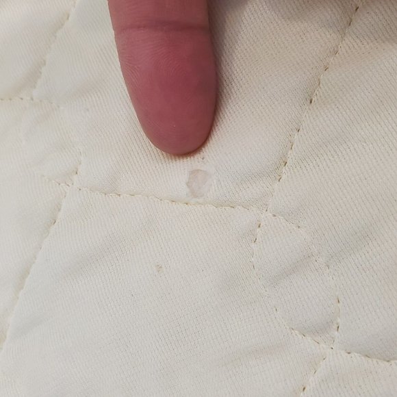 Vintage Quiltex? Light Pastel Yellow Quilted Baby Blanket‎ Nylon Binding READ - Picture 8 of 11